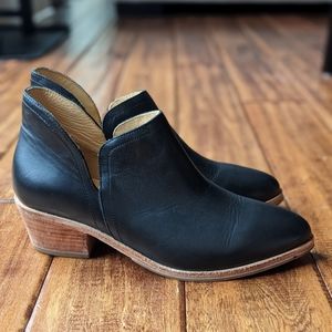 Nisolo, black booties, size 9.5